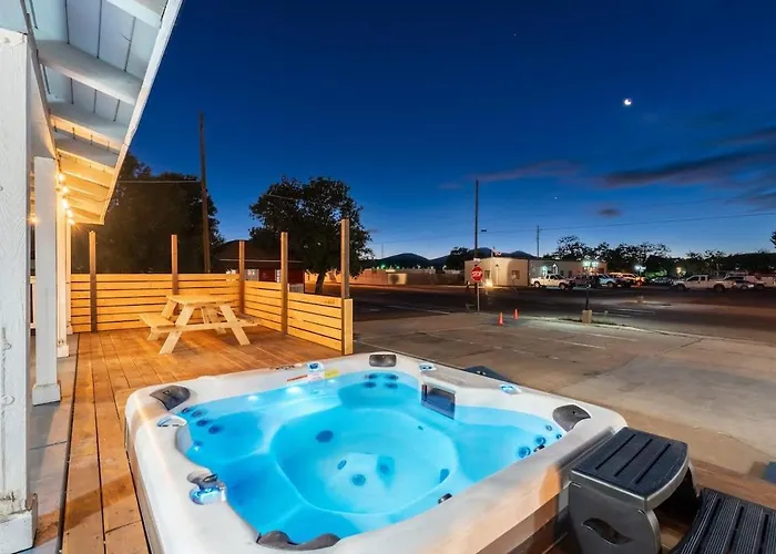 The Cowboy Social Unit 10 Hotel